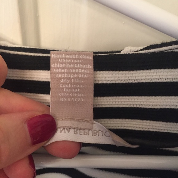 Banana Republic Top - Picture 5 of 5